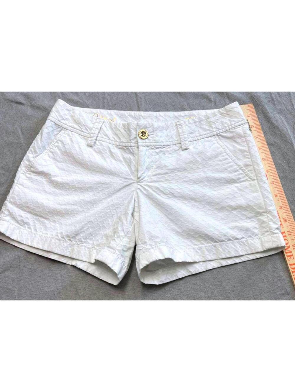 Lilly Pulitzer White Callahan Textured Dobby Shorts Coastal Preppy Resort Size 2